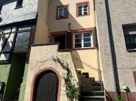 Fuchsbau, hotel in Lieser