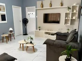 Estilo e Conforto no Gonzaga – Uma Joia em Santos!