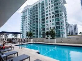 Lovely 2BR in the Heart of Brickell Free Parking