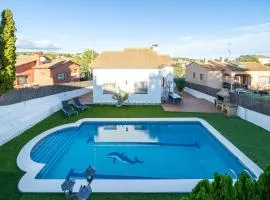 Can Roure piscina y serenidad