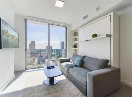 Stylish Stay in the Heart of Miami - Walk to Bayside & Bayfront Park
