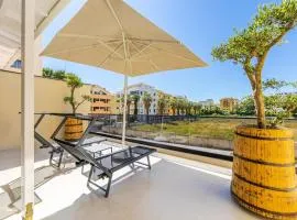 Emily Jacuzzi Veranda by PS