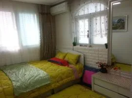 Homestay Eve