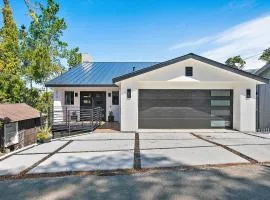 Sea La Vie Monthly-Spring Special Mar thru May