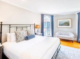 Serenity Inn Newport, hotel di Newport