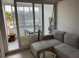 Bel appartement proche des plages, отель в Сете