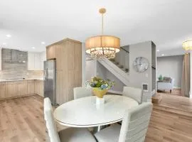 Solana Beach Escape, Beach Access, AC, Pools, Spa, Tennis Courts & Clubhouse Views