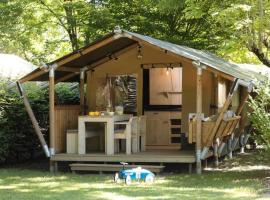 Camping 3 étoiles - Piscine - ccbb0if, luxusní kemp v destinaci Montpon-Ménestérol