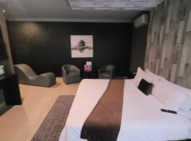 Motel Real de Queretaro, hotel v destinaci Querétaro