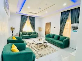 Flat 2 Modern 3BR En-suite Flat in Kaura Abuja