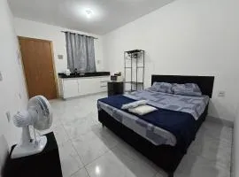 Flat completo a 3 minutos de mercado, farmácia