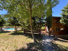 Oyana, cabin in Montgradail