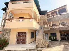 Grand appartement non loin du centre de Cotonou