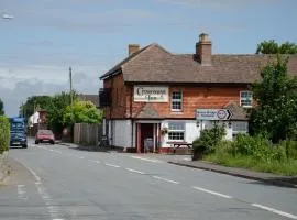 Crossways Inn and Bed and Breakfast