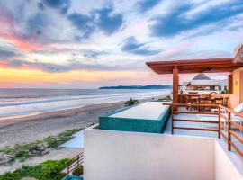 Marea Beachfront Villas, hotel v destinaci Ixtapa