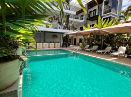 Hotel Tepeu, hotel poblíž Mezinárodní letiště Mundo Maya - FRS, Santa Elena