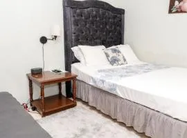 Mona Master suite