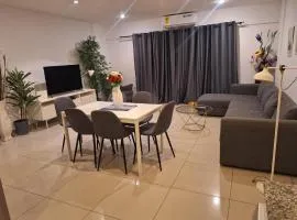 Accra Lux 3 Bed, Rooftop Pool