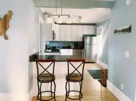 Cozy 1Br Apt