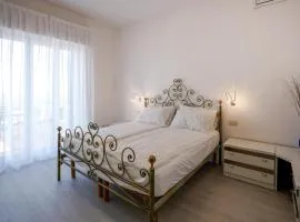 Cozy Home In Corsanico With Jacuzzi