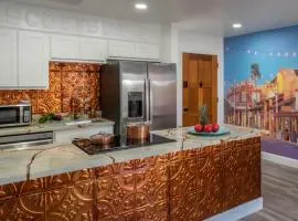 Western Themed Old Town Scottsdale Condo with King Bed and Community Pool