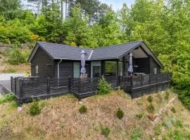 Beautiful Home In Ebeltoft With Kitchen