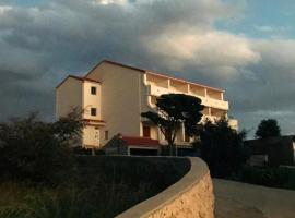 Apartments Isabella - Family Friendly, hotel v destinaci Kustići