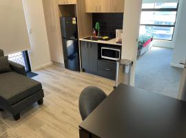 Private apartment room Unit, fully furnished, hotel v destinaci Bellbird Park