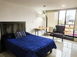 C3-S02 EXECUTIVE SUITES at ITESM CEM Families Tourists & Travelers Choice Foreign Students Companies Executives WELCOME!!! 10min Izcalli-15min Esmeralda-20min Sátelite-25min AIFA