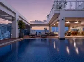Amana Hotel & Residences