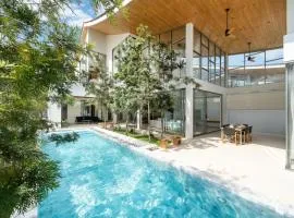 The Trinity new modern 5BR villa with 20M Pool -C1