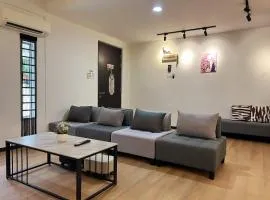 Modern Casual Style Haus 4Room`````Alma