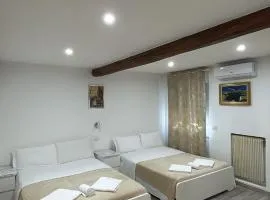 Sanella Rooms