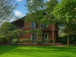 8 Bedroom Private Luxury Farm with Pool, Garden & Game Room