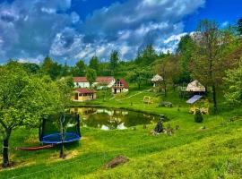 Wild Glamping Cornereva, hotell sihtkohas Cornereva