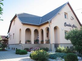 Szabó Ház Tiszafüred, Hotel in Tiszafüred