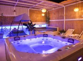 Porfyra Suite 1