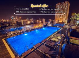 Aria Grand Hotel & Spa, hotell i Da Nang