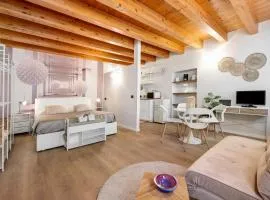 Chiara's Exclusive in Desenzano