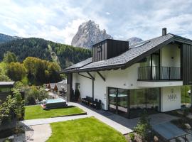 Anna Lodges Dolomites, hotelli kohteessa Santa Cristina in Val Gardena