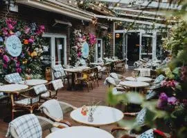 Iveagh Garden Hotel