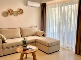 Myraẽ Living