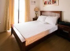 2 Bedroom with Balcony Tagaytay Pet-Friendly