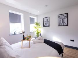 Brand-New Borehamwood 1-Bed, 1-Bath Flat, hotel in Borehamwood