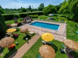 greet Hotel Beaune