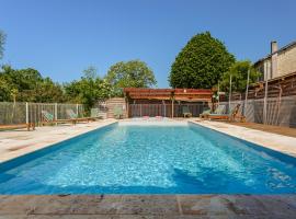 Chambre d'hote Rubis, hôtel à Genouillé