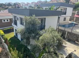ViLLA CEYLAN