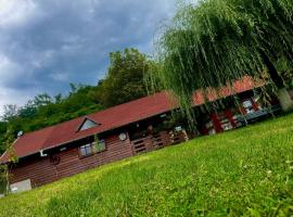 Cabanuta de sub deal, chal&eacute; alpino em Ocnele Mari