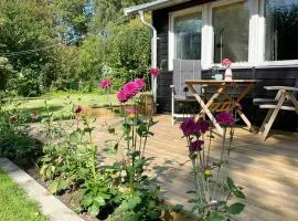 Cozy Summer Cottage On Picturesque Askø