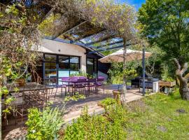 La maison du Médoc, ξενοδοχείο σε Avensan